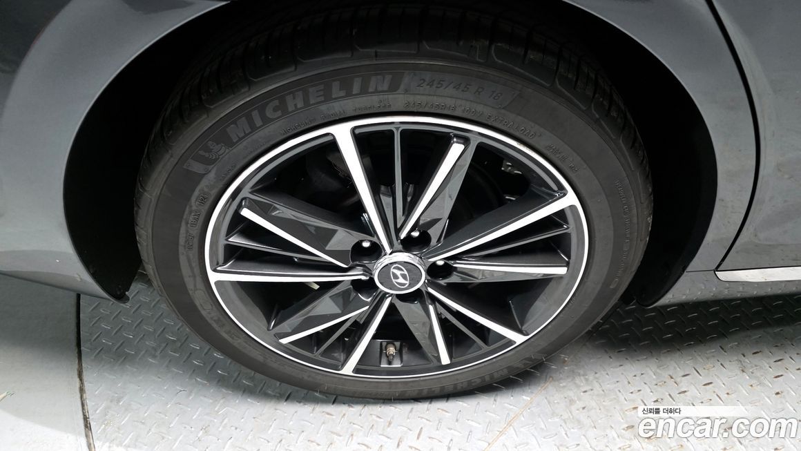 Hyundai Grandeur 2022