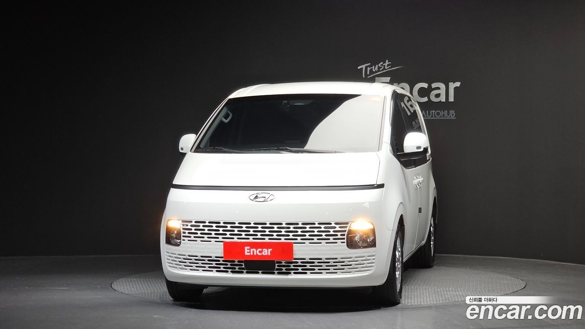 Hyundai Staria 2022