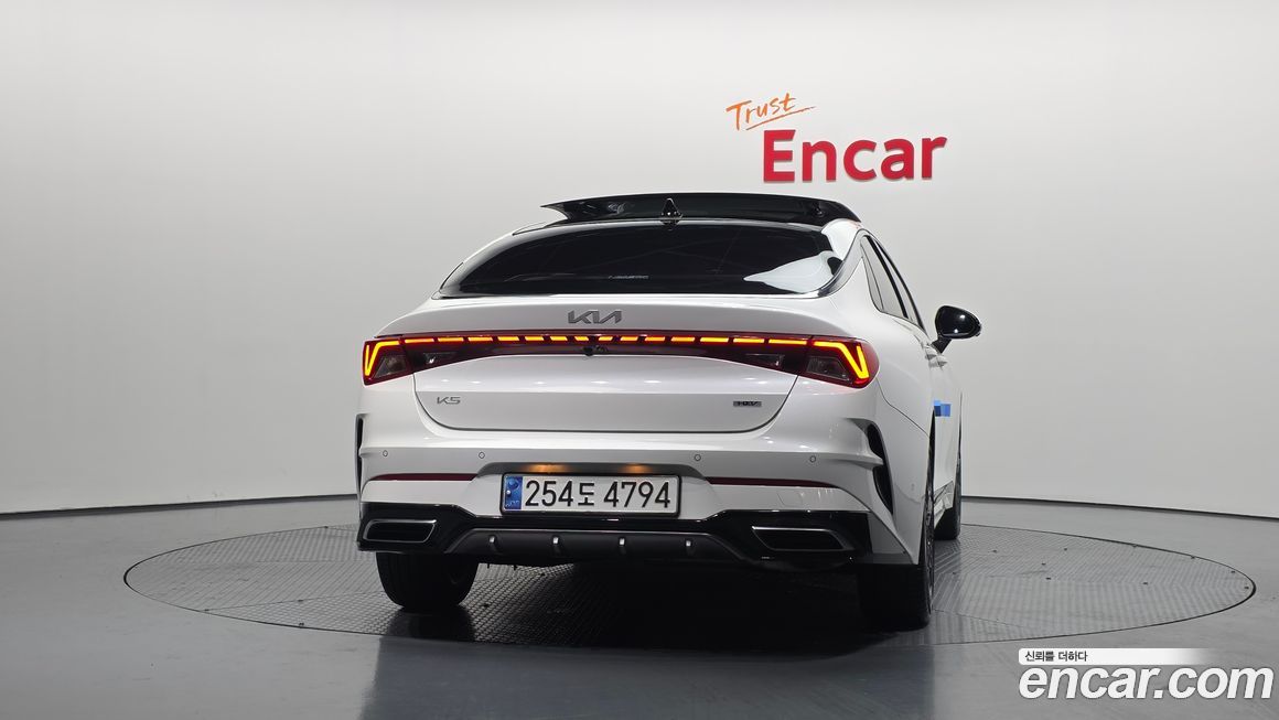 Kia K5 2023