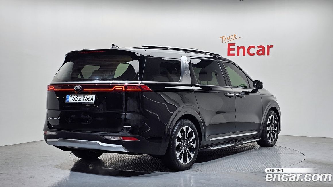 Kia Canival 2021