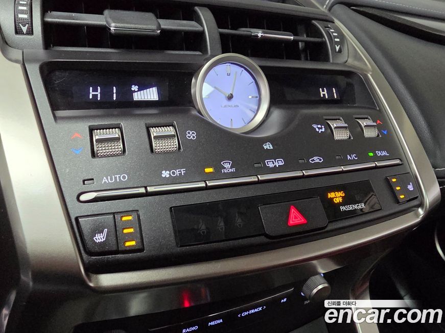 Lexus NX 2019