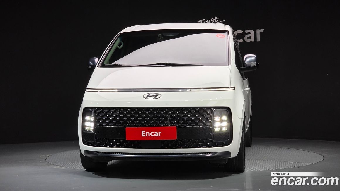 Hyundai Staria 2023