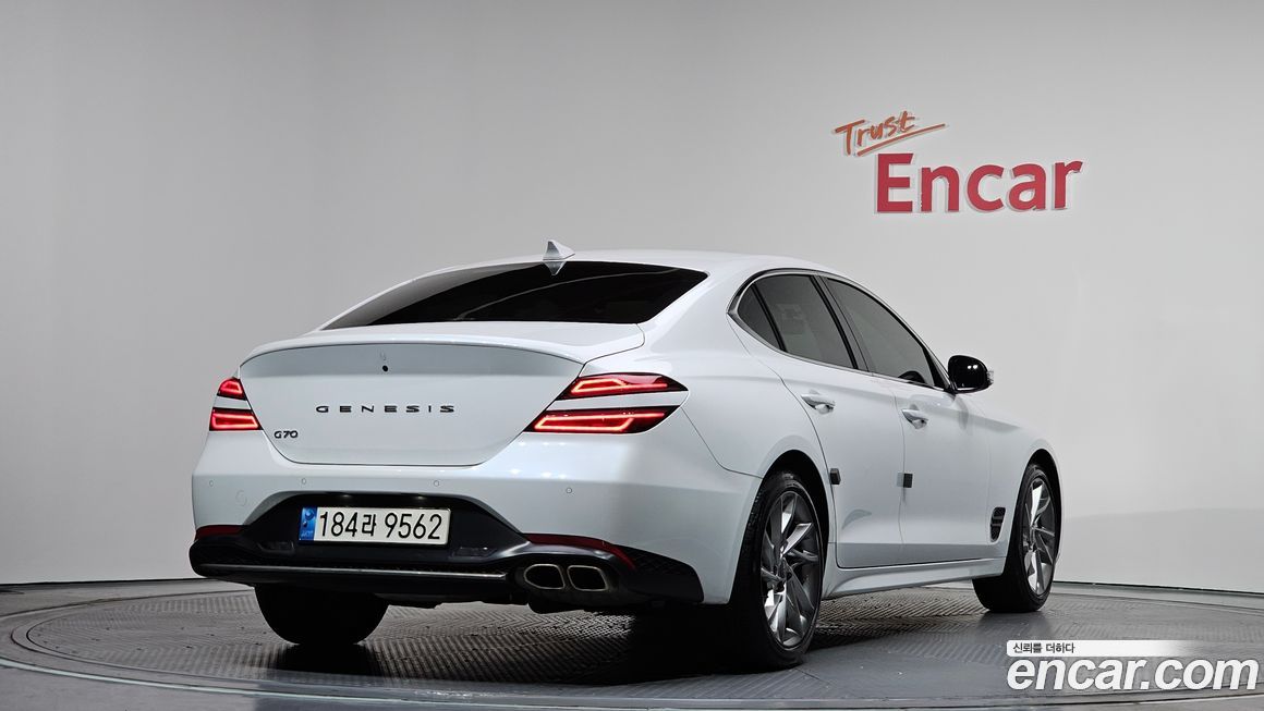 Genesis G70 2022