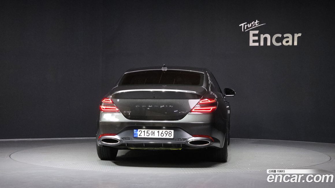 Genesis G70 2024