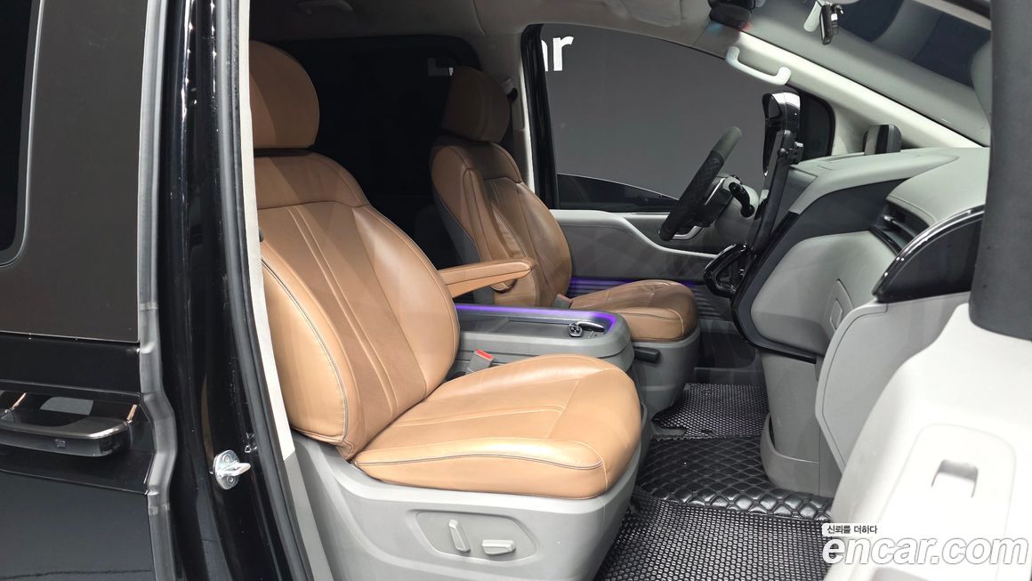 Hyundai Staria 2022