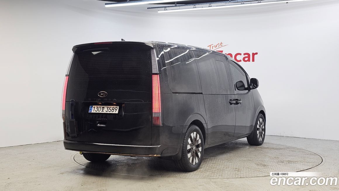 Hyundai Staria 2023