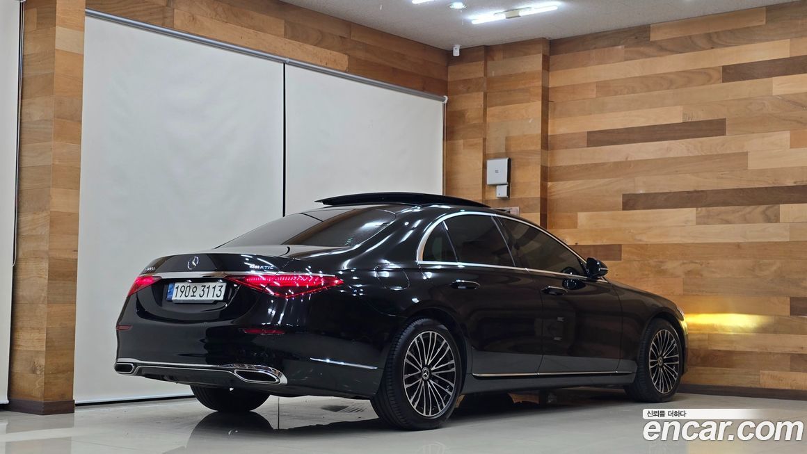 Mercedes-Benz S-Class 2022