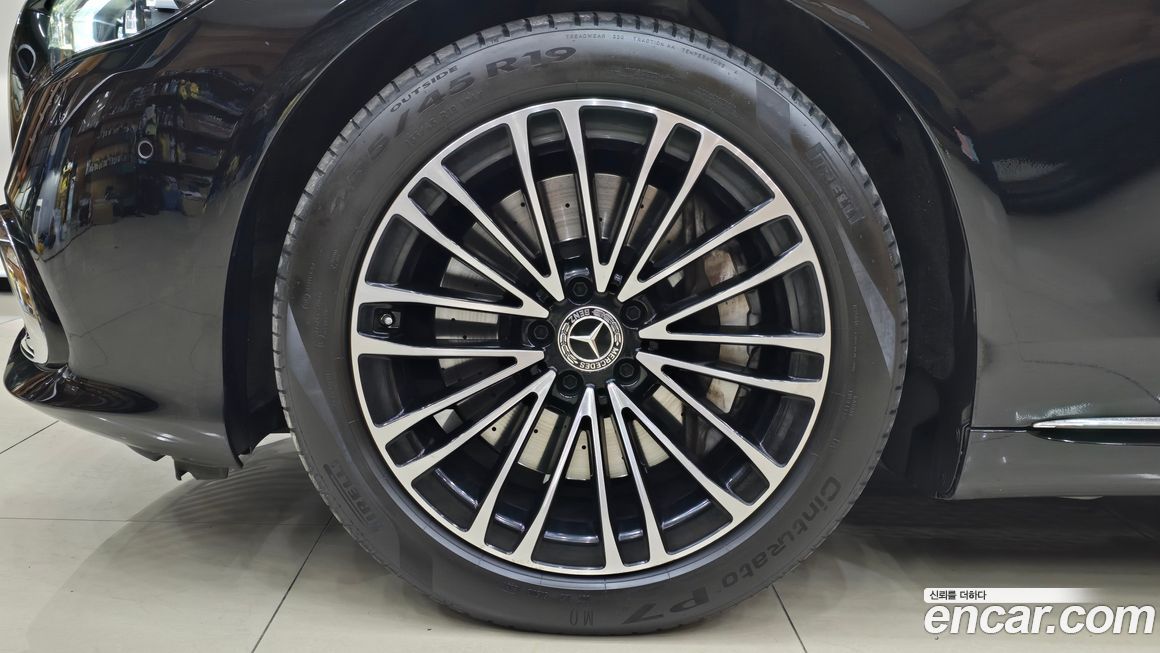 Mercedes-Benz S-Class 2022