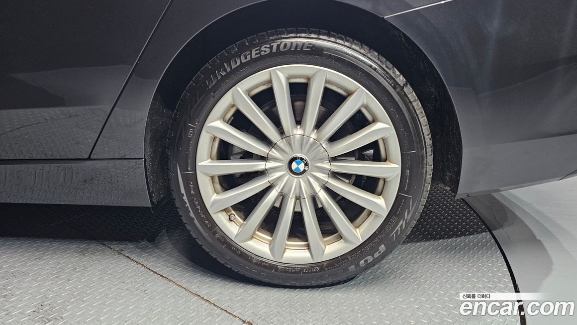 BMW Gran Turismo 2023