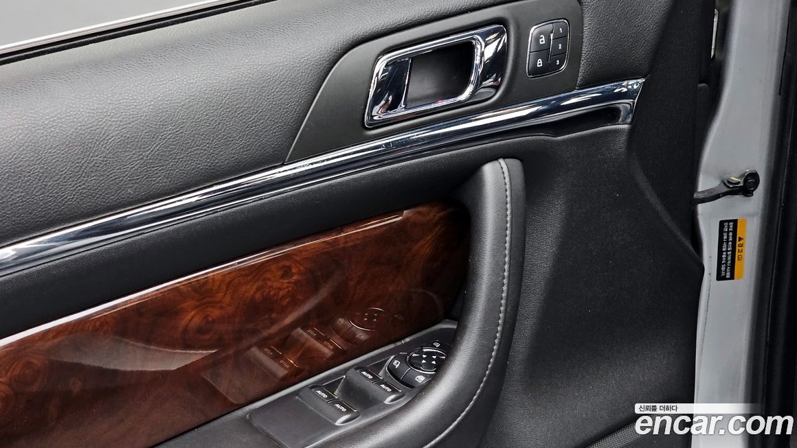 Lincoln MKS 2013