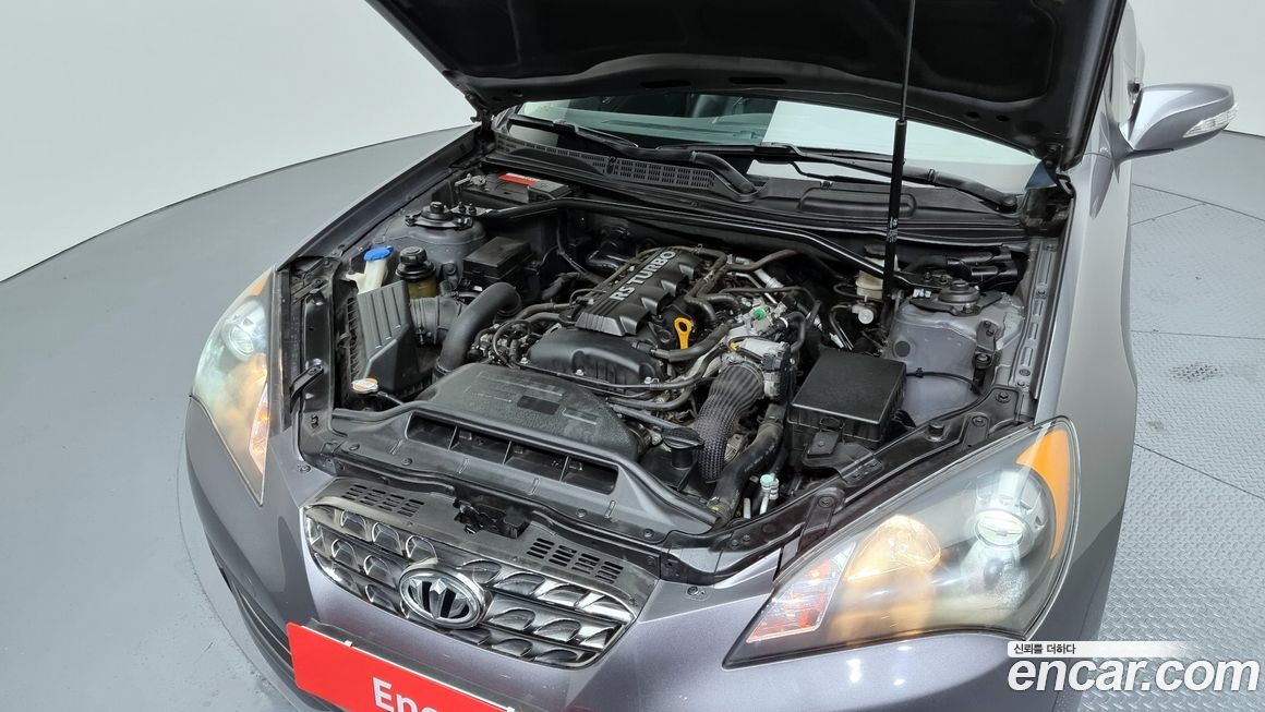 Hyundai Genesis 2010