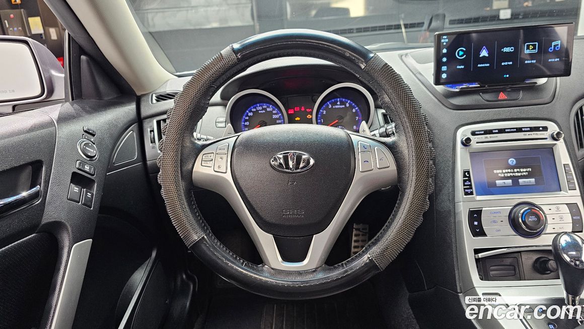 Hyundai Genesis 2010