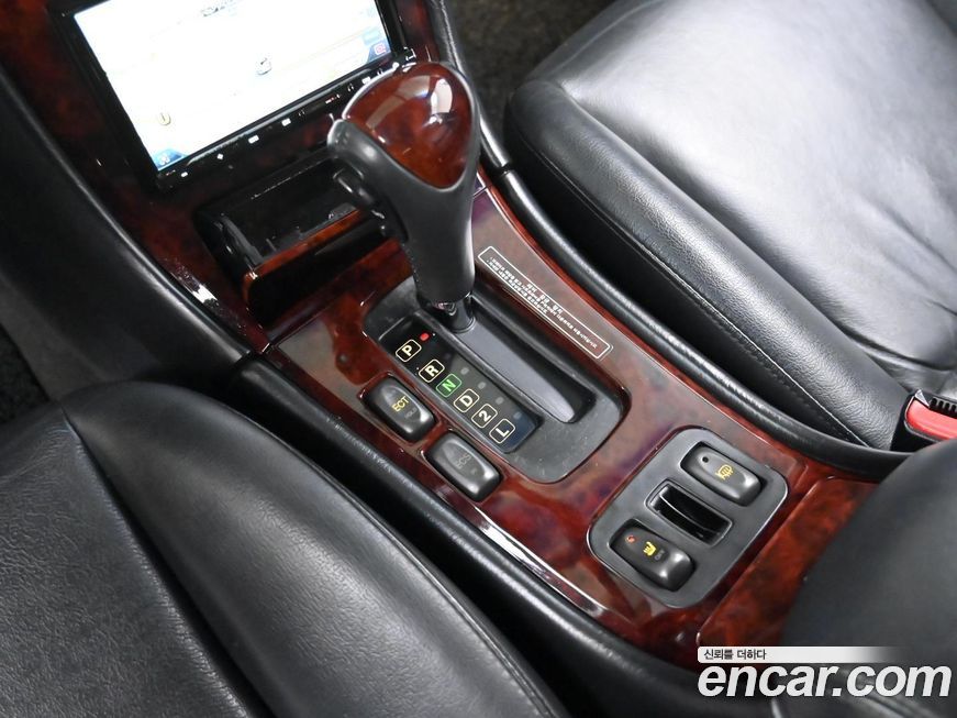 Hyundai Dynasty 2002