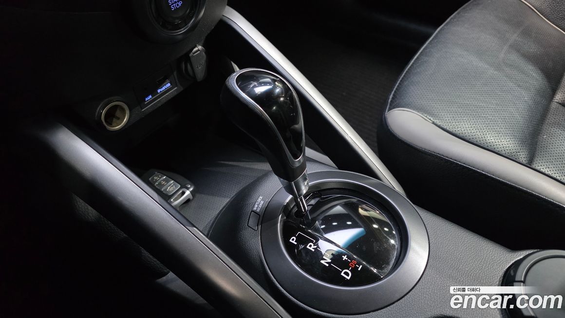 Hyundai Veloster 2014