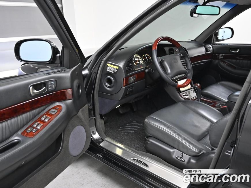 Hyundai Dynasty 2002