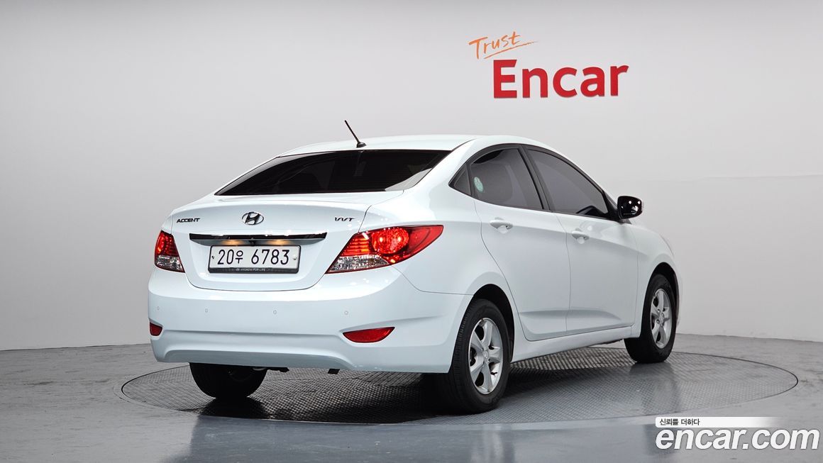 Hyundai Accent 2014