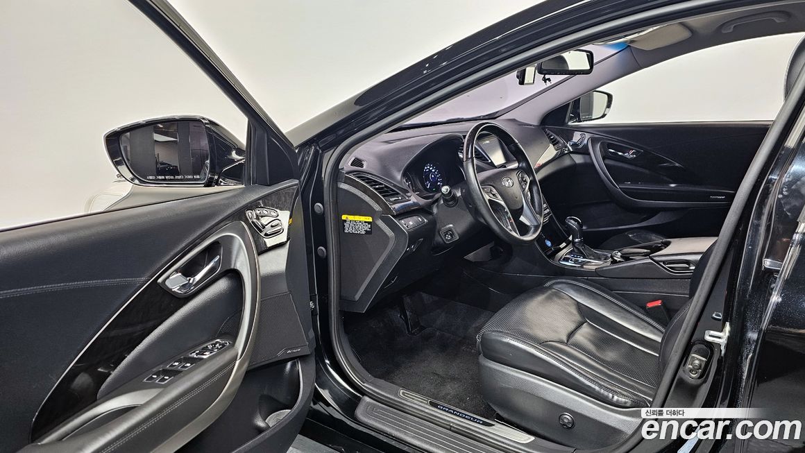 Hyundai Grandeur 2016