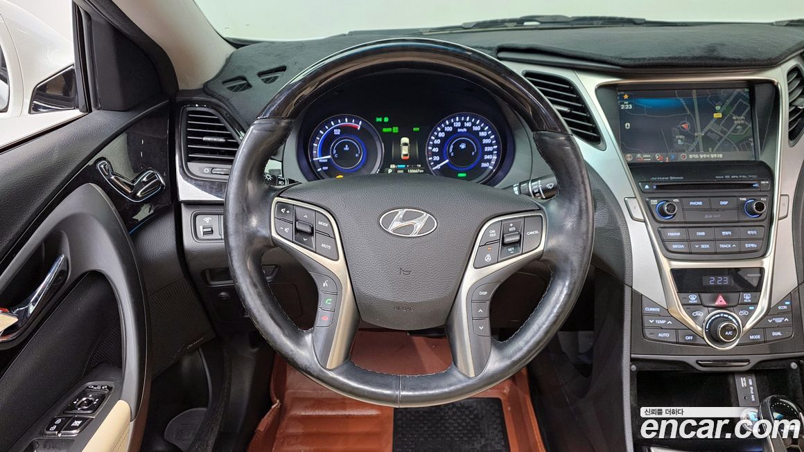 Hyundai Grandeur 2015