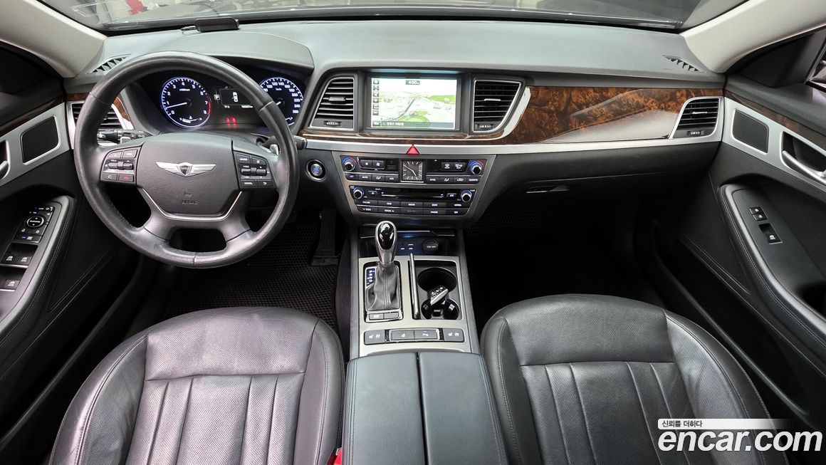 Hyundai Genesis 2015