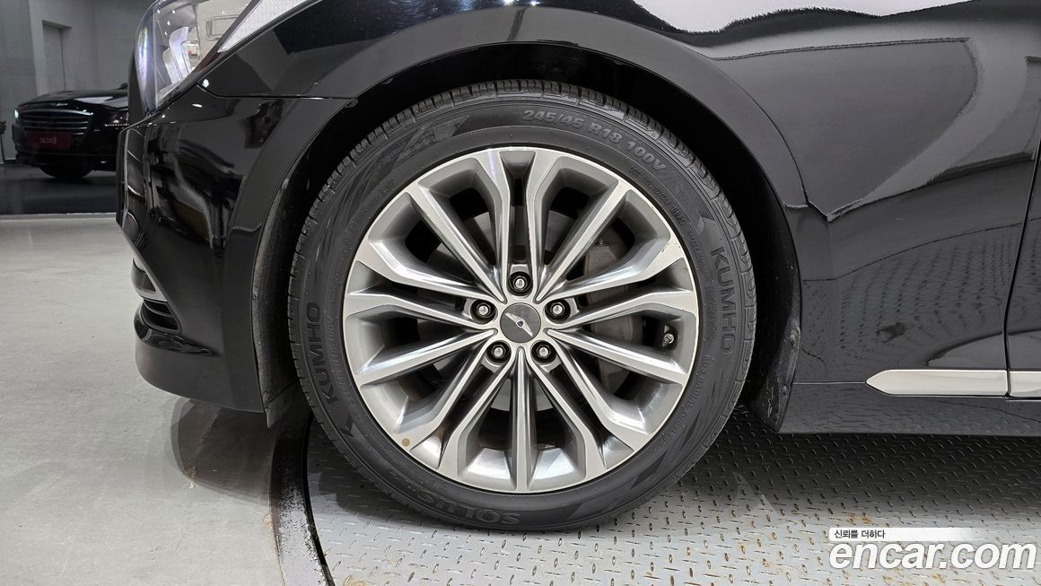 Hyundai Genesis 2015