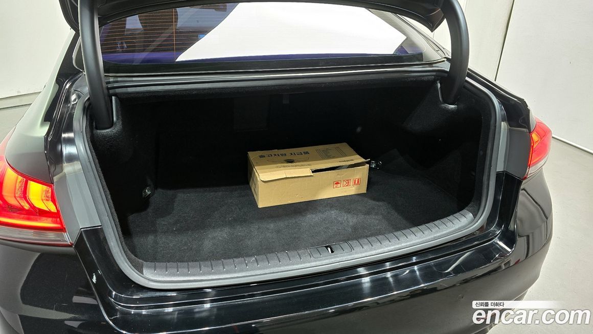 Hyundai Genesis 2015