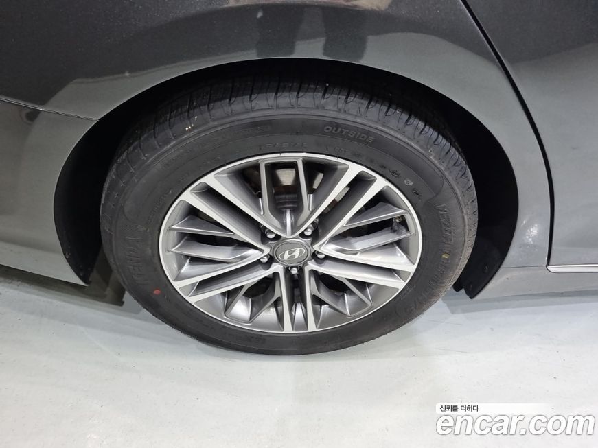 Hyundai Grandeur 2019