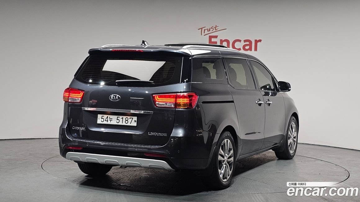 Kia Canival 2018
