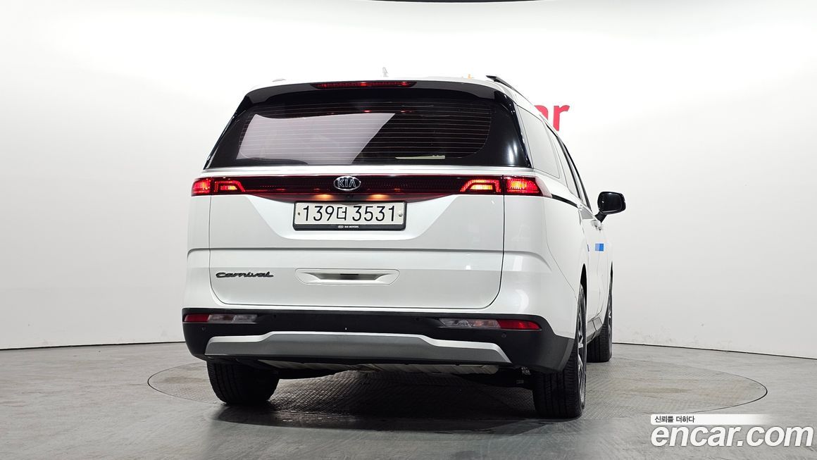 Kia Canival 2021