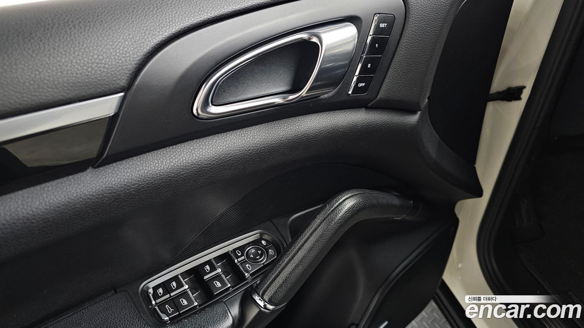 Porsche Cayenne 2011