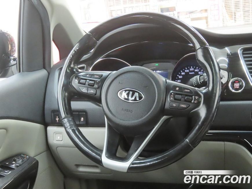 Kia Canival 2019
