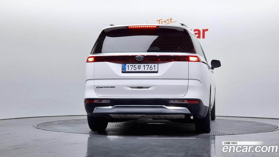 Kia Canival 2021