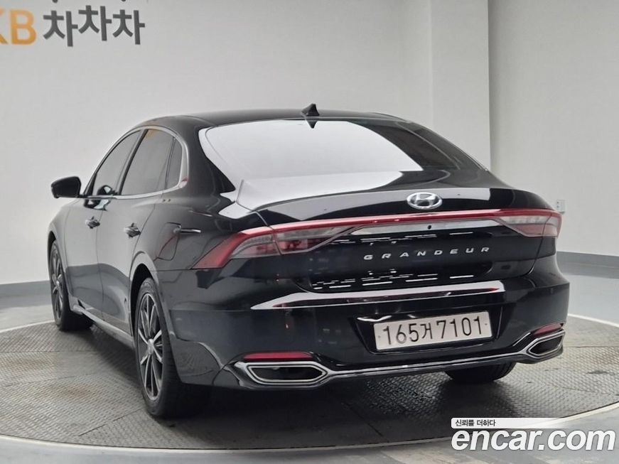 Hyundai Grandeur 2022