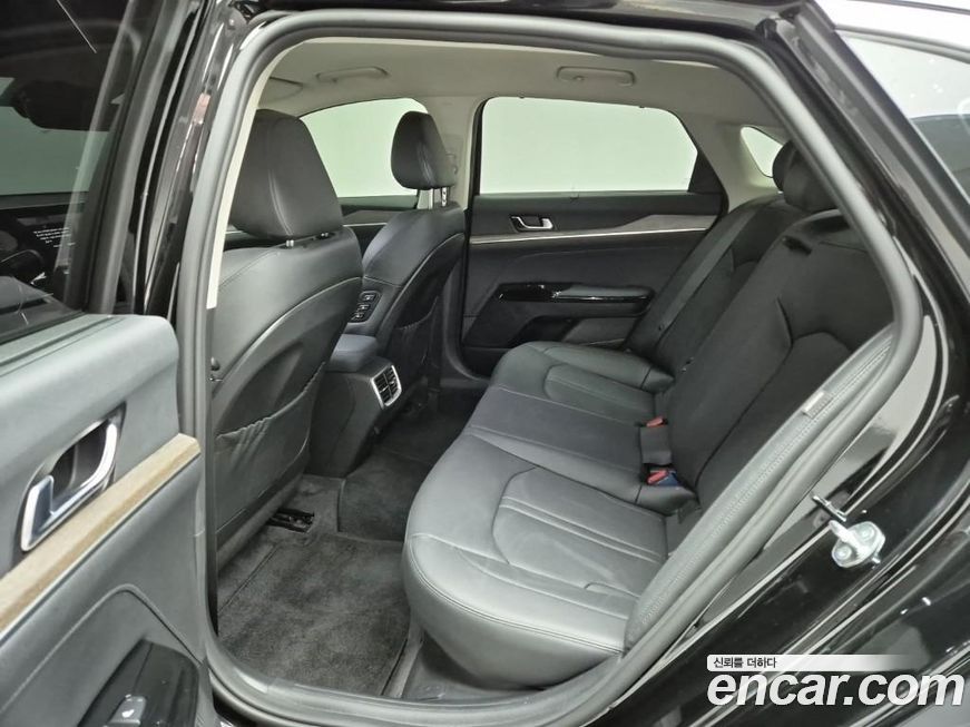 Kia K5 2023