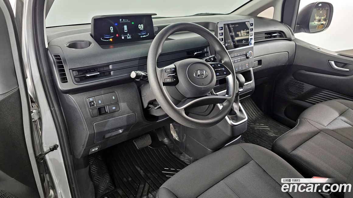 Hyundai Staria 2023