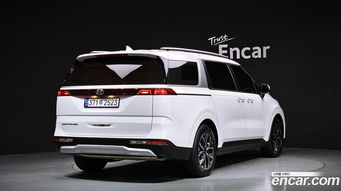 Kia Canival 2021