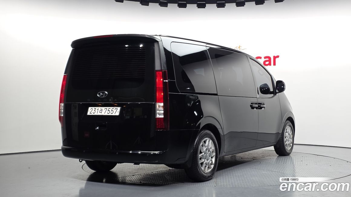 Hyundai Staria 2023