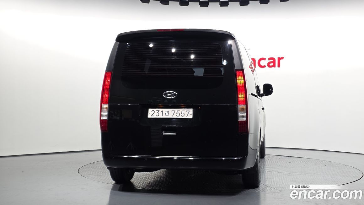 Hyundai Staria 2023