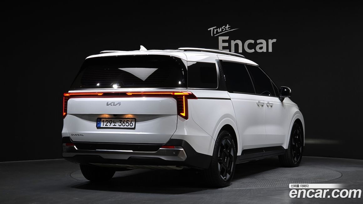 Kia Canival 2025
