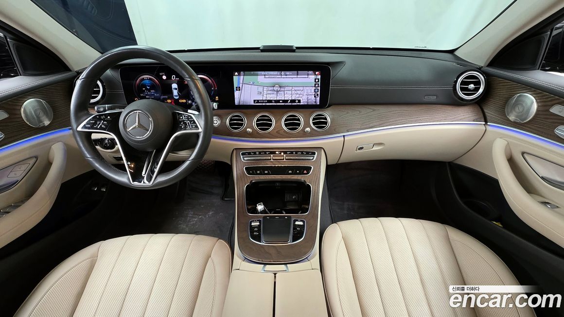 Mercedes-Benz E-Class 2023