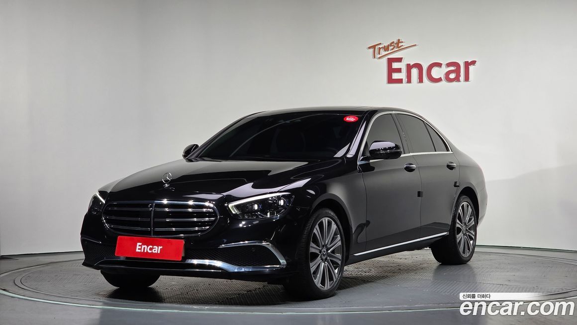 Mercedes-Benz E-Class 2023