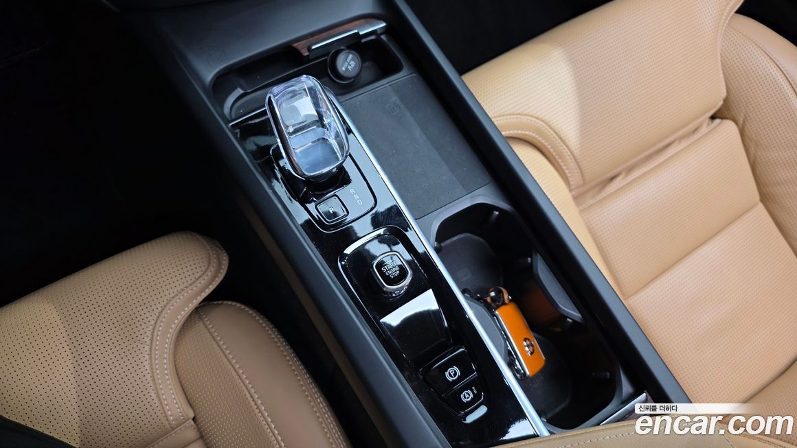 Volvo V60 2023