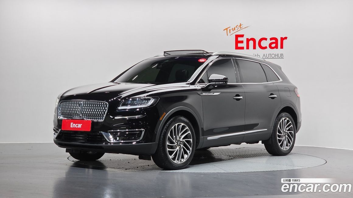 Lincoln Nautilus 2020