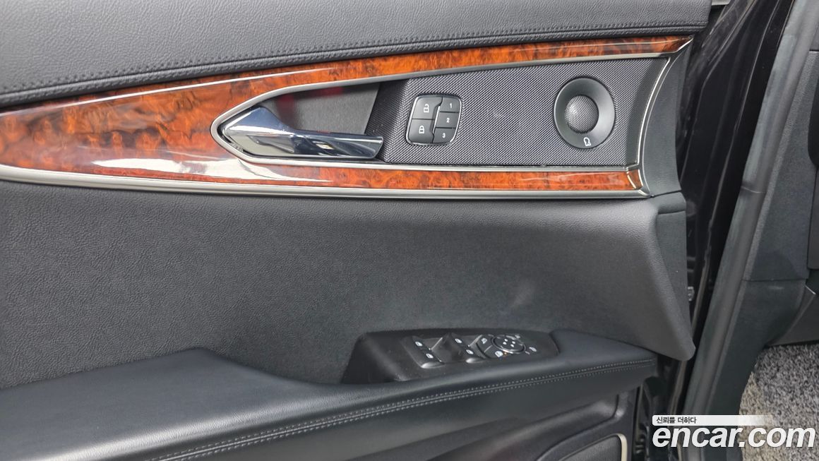 Lincoln Nautilus 2020