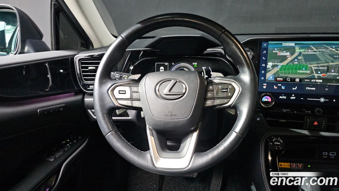 Lexus NX 2024