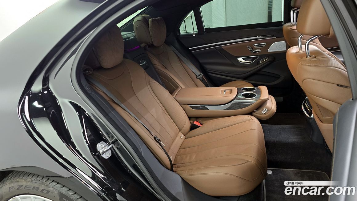 Mercedes-Benz S-Class 2020