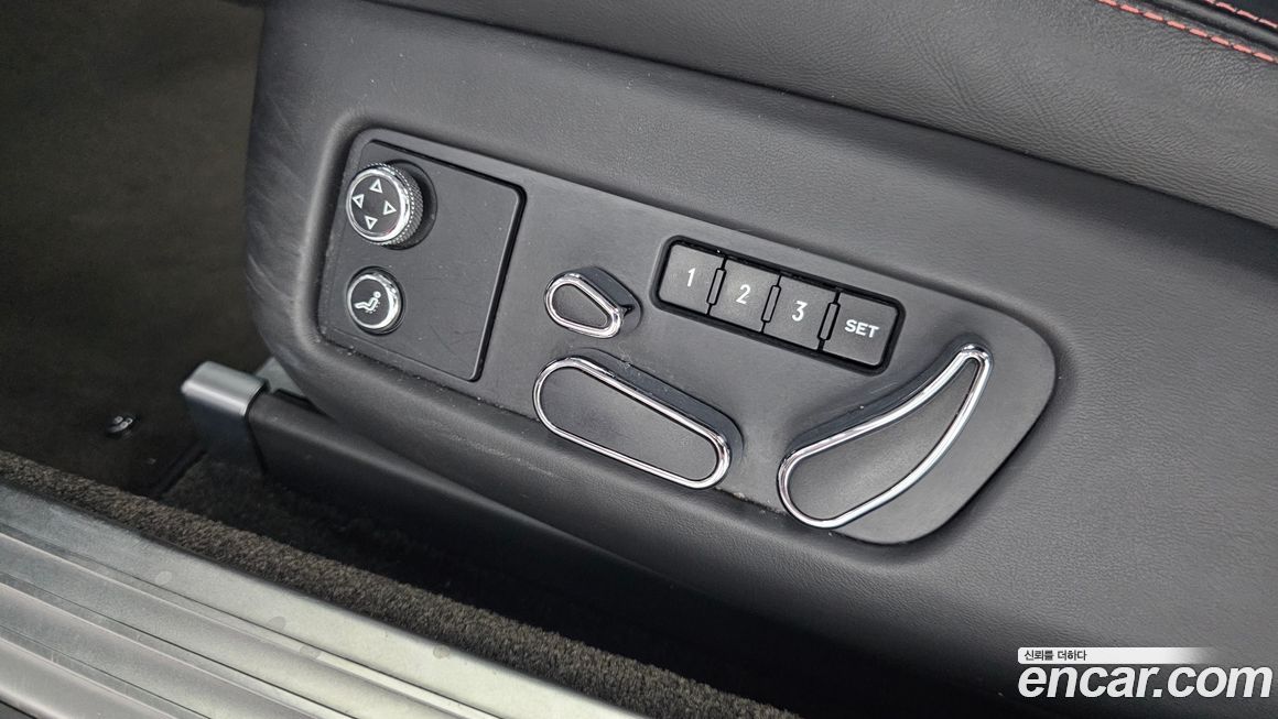 Bentley Continental 2016