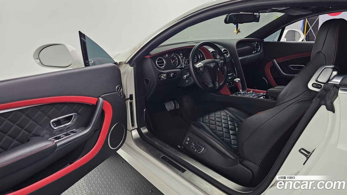 Bentley Continental 2016