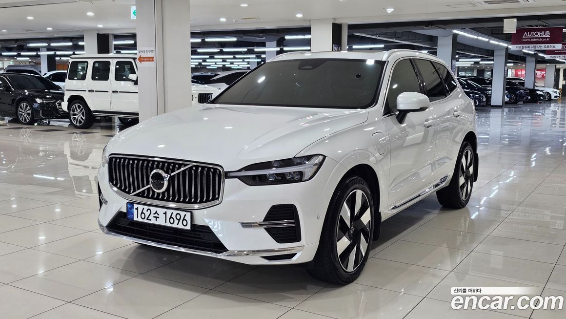 Volvo XC60 2025