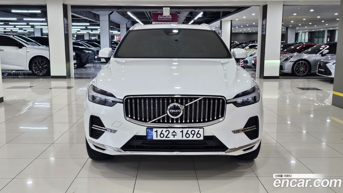 Volvo XC60 2025