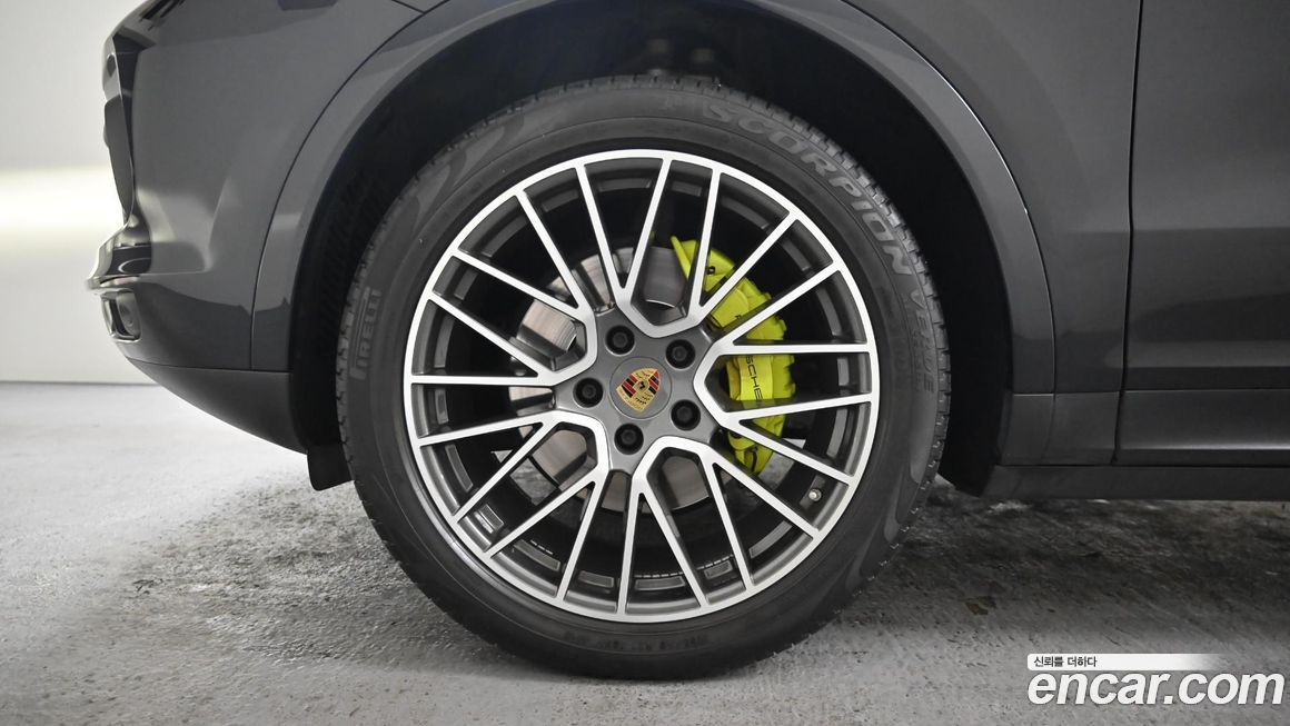 Porsche Cayenne 2020